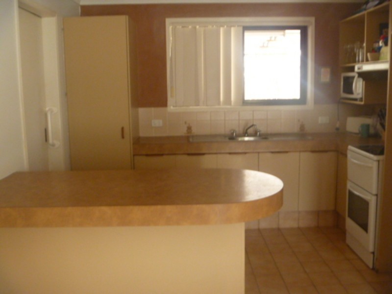 1/7 Burwood Court, Labrador QLD 4215