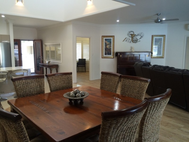 26 East Quay Drive, Biggera Waters QLD 4216