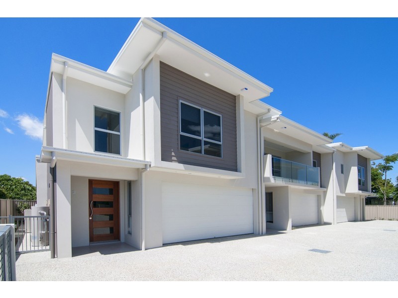 42 Blake Street, Southport QLD 4215