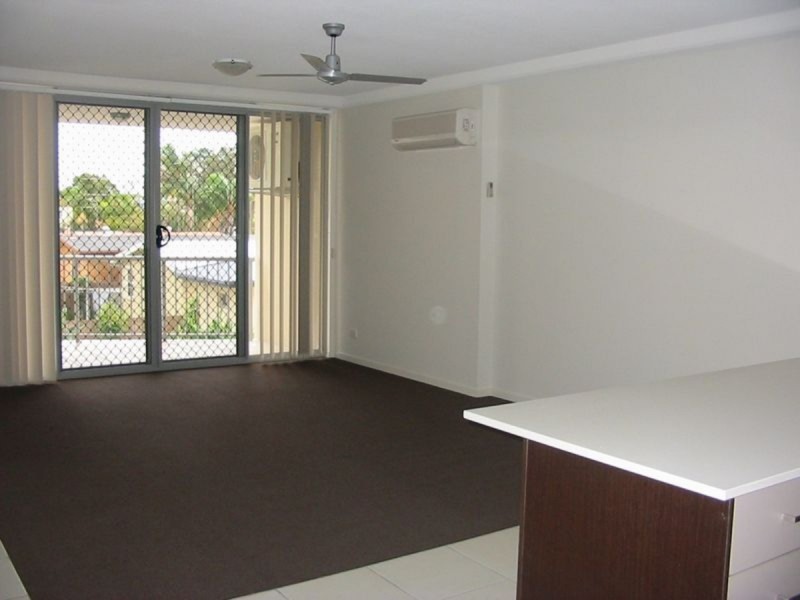 8/8 Proud Street, Labrador QLD 4215