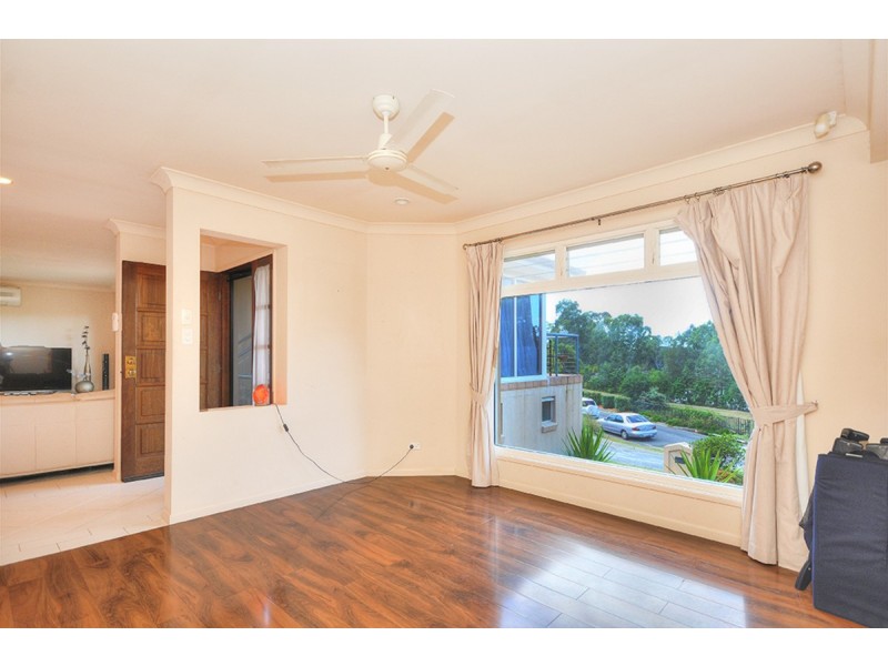 7 Sarah Place, Ashmore QLD 4214