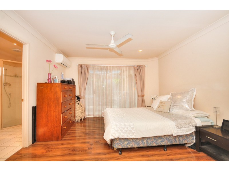 7 Sarah Place, Ashmore QLD 4214