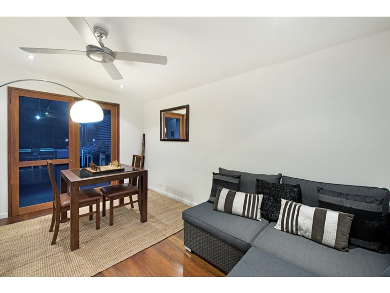 29 Vernon Avenue, Labrador QLD 4215