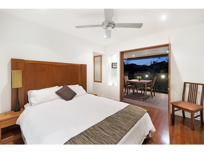 29 Vernon Avenue, Labrador QLD 4215