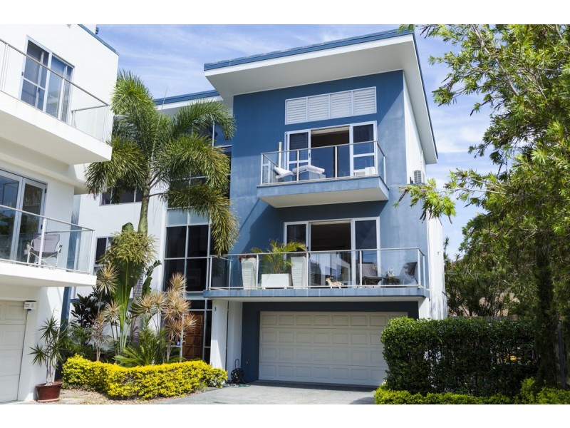 3/20 Madang Crescent, Runaway Bay QLD 4216