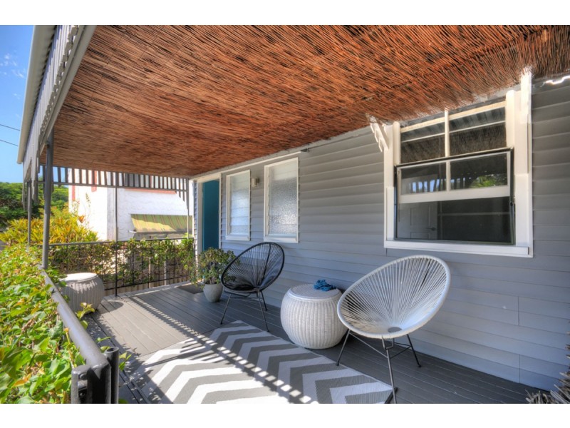 24 Central Street, Labrador QLD 4215