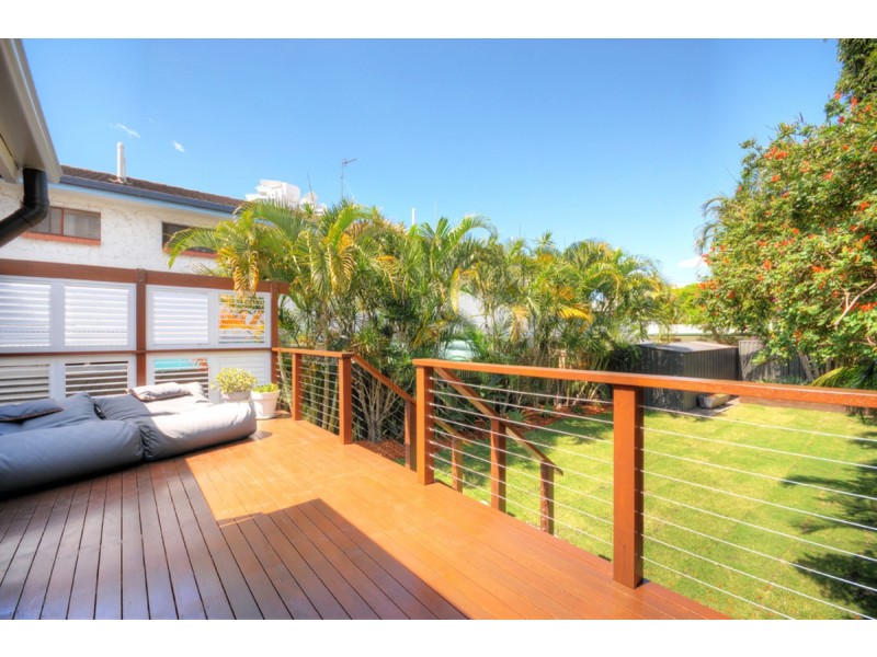 24 Central Street, Labrador QLD 4215