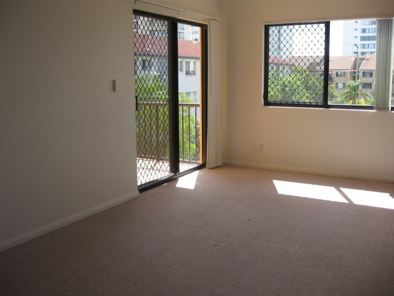 10/143 Frank Street, Labrador QLD 4215