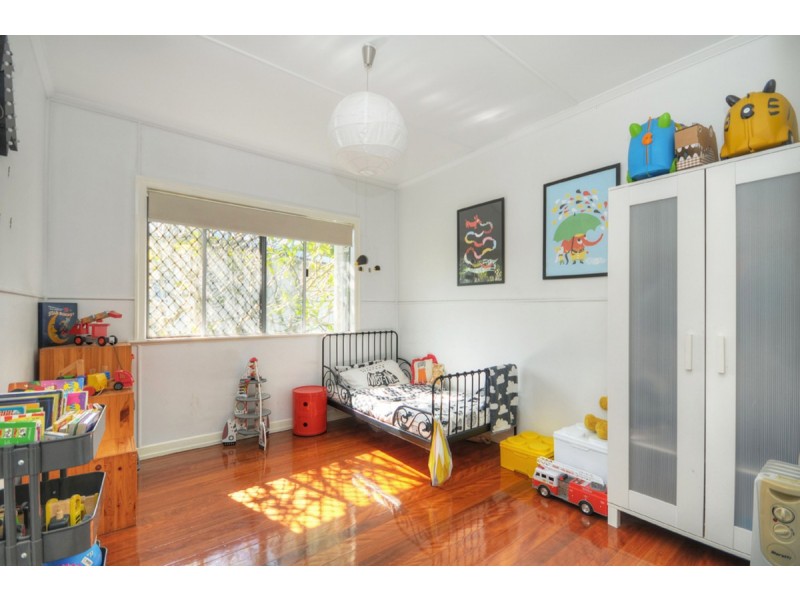 44 Melinda Street, Southport QLD 4215