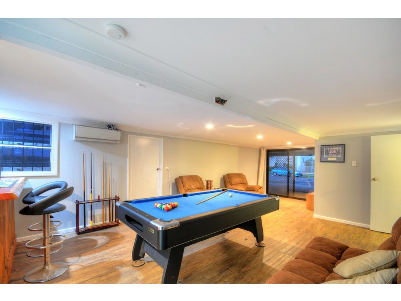 14 Bath Street, Labrador QLD 4215