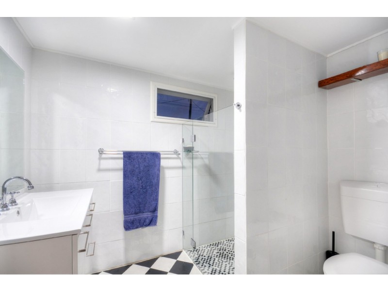 14 Bath Street, Labrador QLD 4215