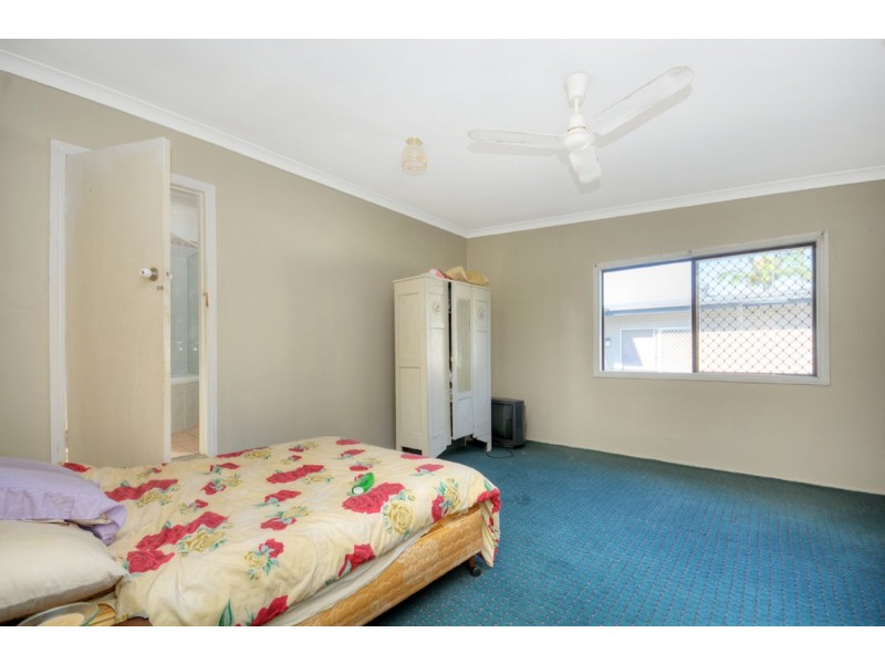 152 Turpin Road, Labrador QLD 4215