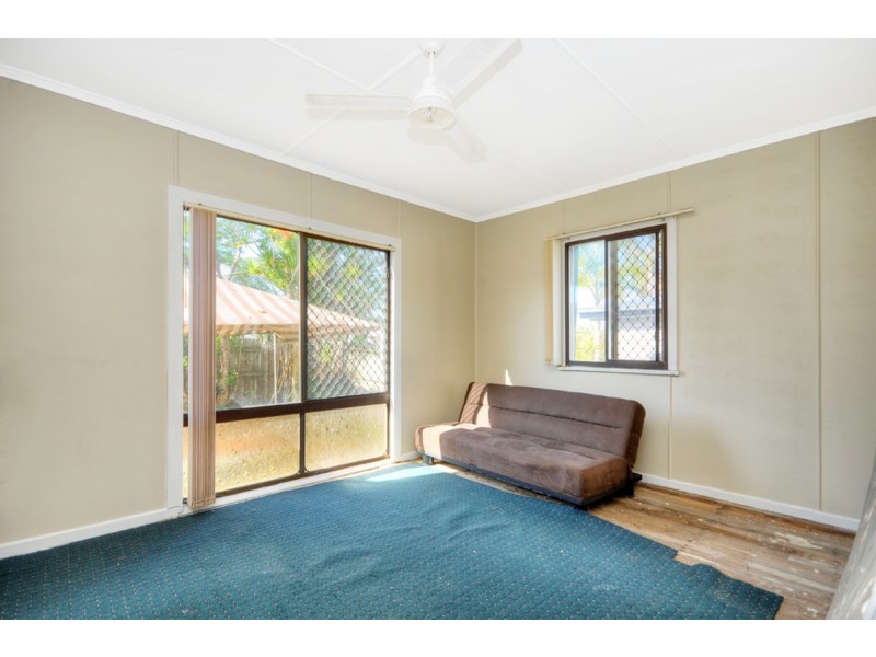 152 Turpin Road, Labrador QLD 4215