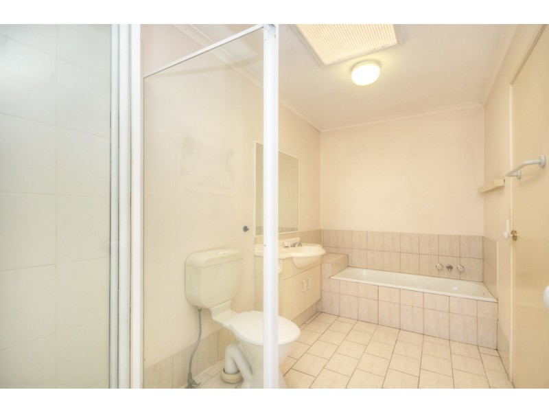 6/6 Harley Street, Labrador QLD 4215