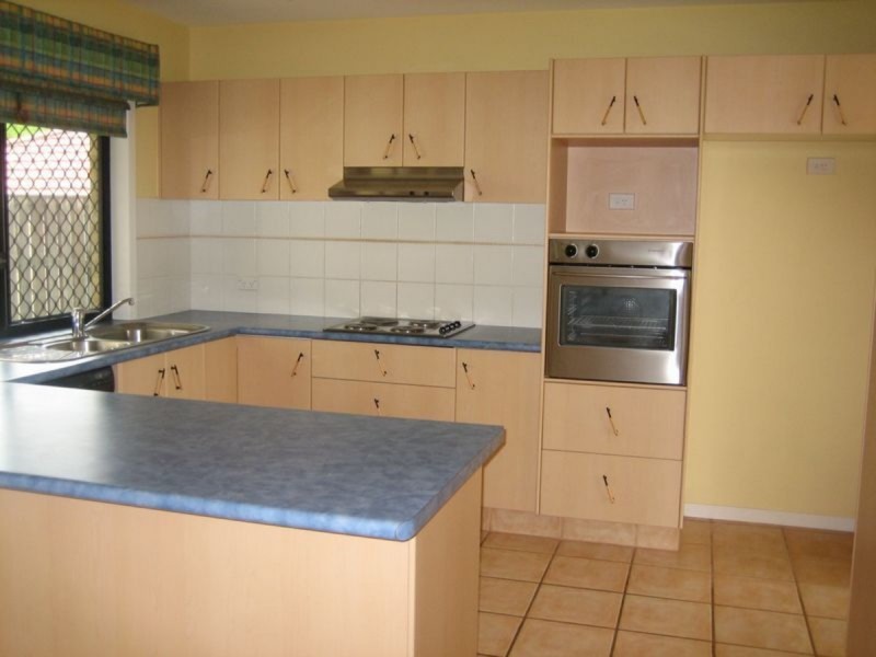 33 Santa Isobel Boulevard, Pacific Pines QLD 4211