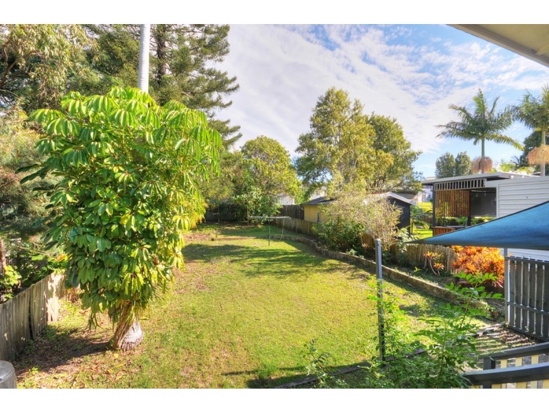 6 Kerr Avenue, Southport QLD 4215