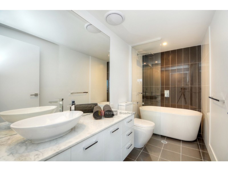 11207/5 Harbour Keys Drive, Biggera Waters QLD 4216