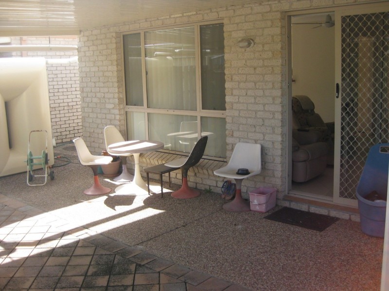 1/10 Gemma Glade, Labrador QLD 4215