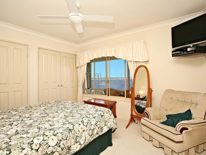 5/266 Marine Parade, Labrador QLD 4215