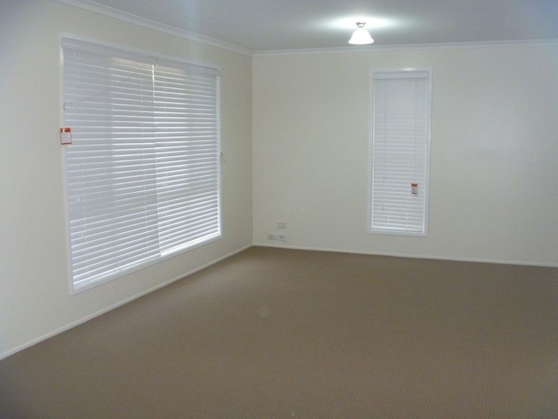 23 Village Way, Oxenford QLD 4210