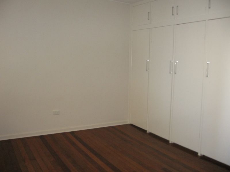 1/18 Oleander Avenue, Biggera Waters QLD 4216