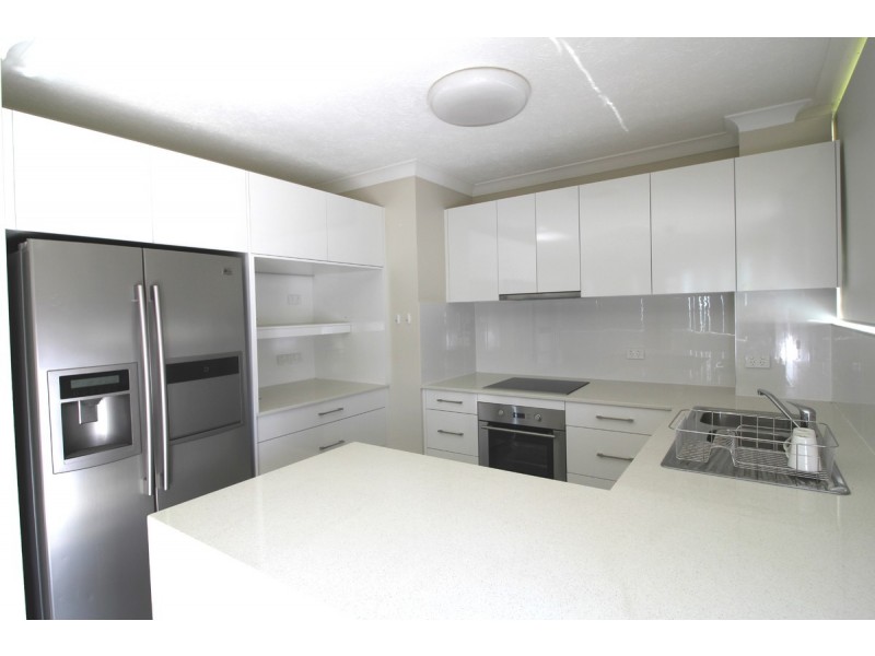 1/534 Marine Parade, Biggera Waters QLD 4216