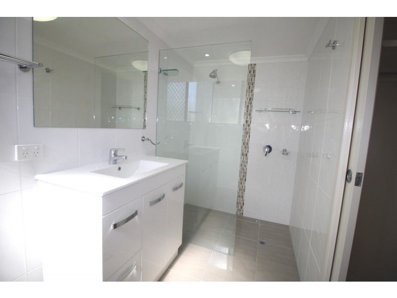 1/534 Marine Parade, Biggera Waters QLD 4216