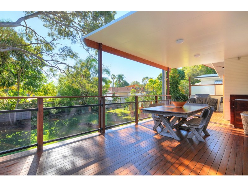 31 Kuranga Avenue, Southport QLD 4215