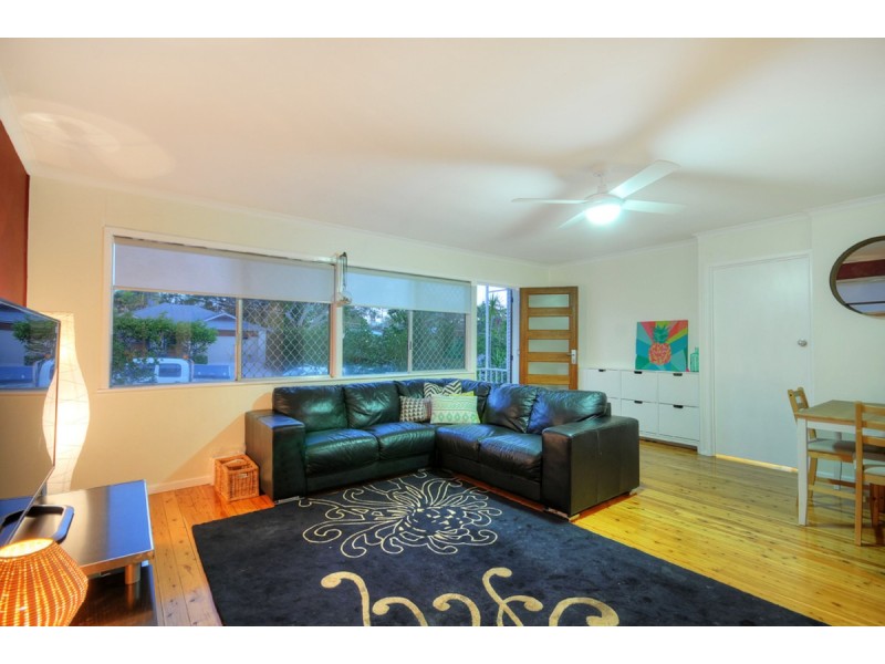 31 Kuranga Avenue, Southport QLD 4215