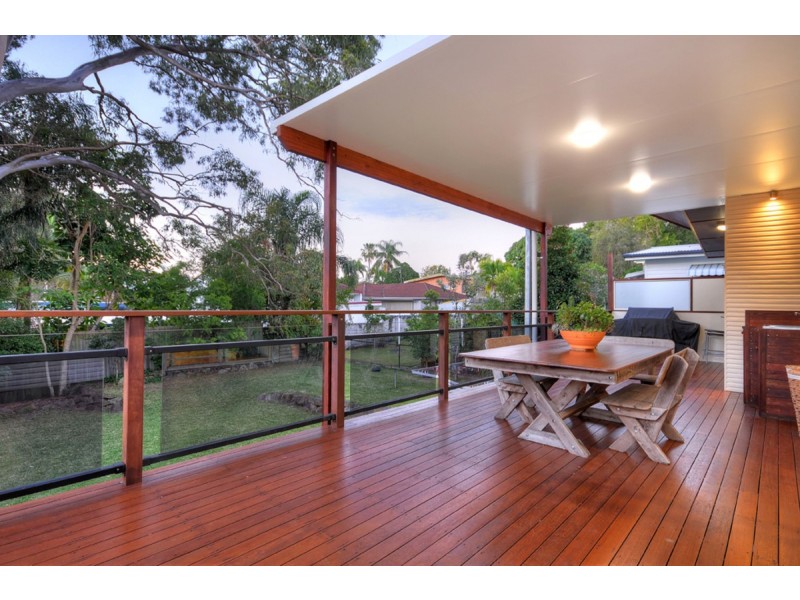 31 Kuranga Avenue, Southport QLD 4215