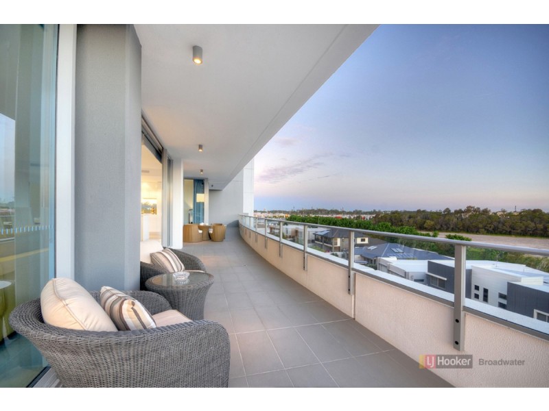 404/15 Compass Drive, Biggera Waters QLD 4216