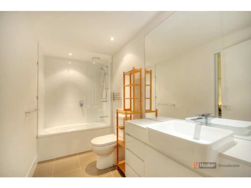 404/15 Compass Drive, Biggera Waters QLD 4216