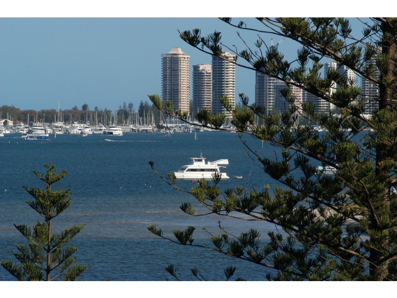 501/212 Marine Parade, Labrador QLD 4215