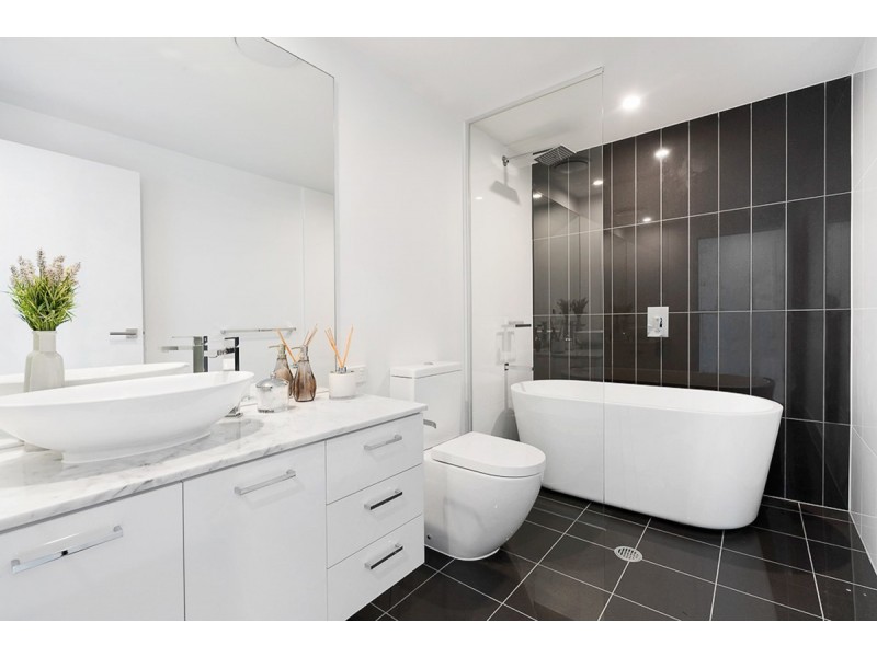 31201/5 Harbour Side Court, Biggera Waters QLD 4216