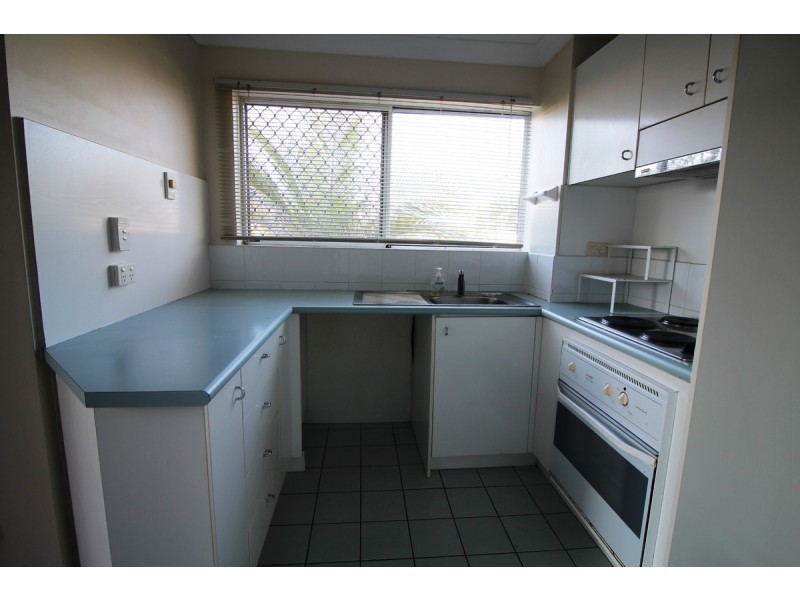 32/125 Frank Street, Labrador QLD 4215
