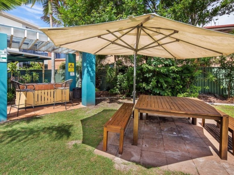 32/125 Frank Street, Labrador QLD 4215