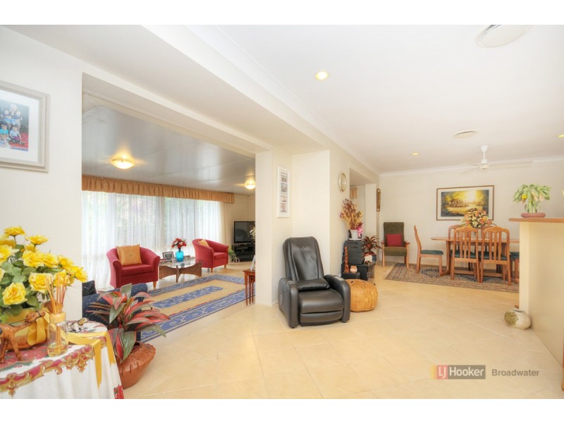 12 Essendon Close, Arundel QLD 4214