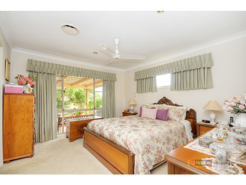 12 Essendon Close, Arundel QLD 4214