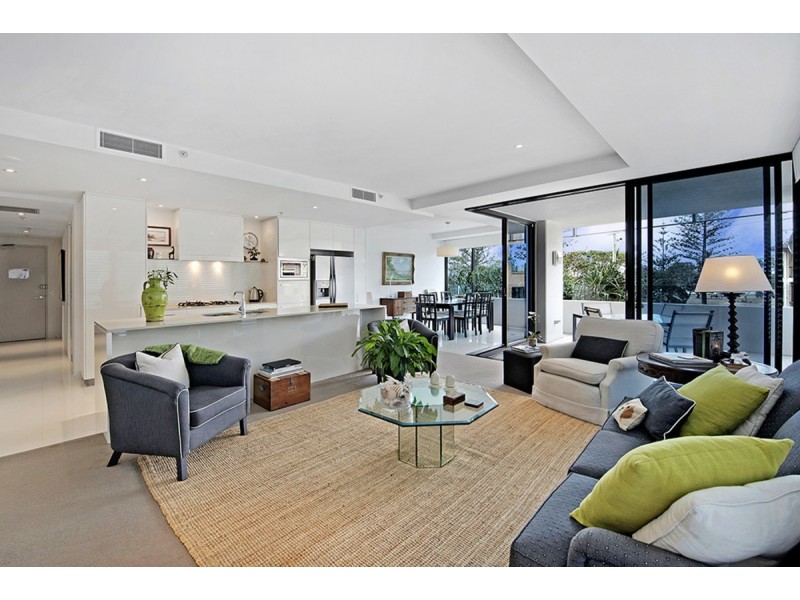 205/230 Marine Parade, Labrador QLD 4215