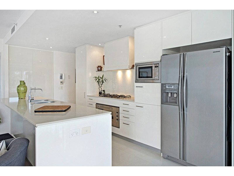 205/230 Marine Parade, Labrador QLD 4215