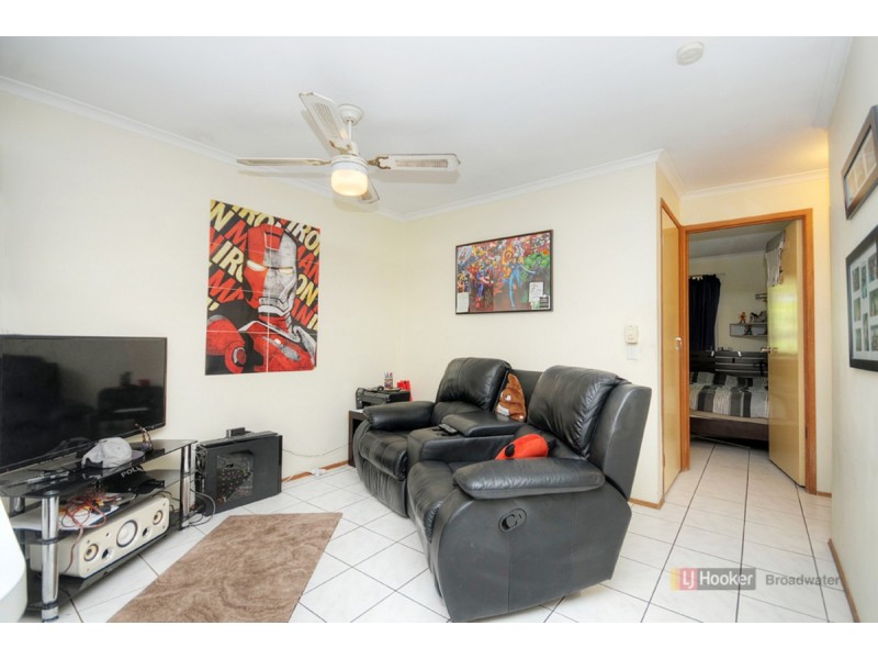 1/179 Olsen Avenue, Labrador QLD 4215