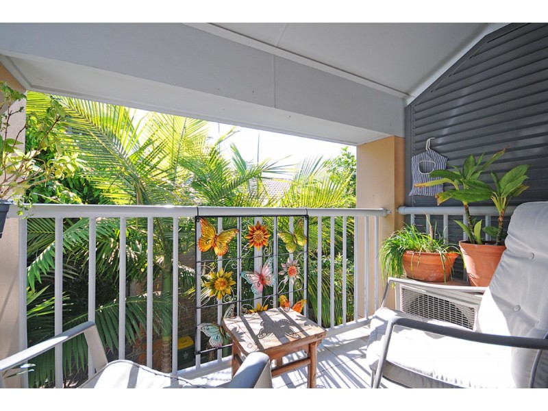 4/22 Oleander Avenue, Biggera Waters QLD 4216