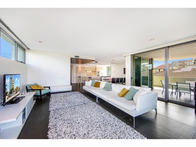 3/446 Marine Parade, Biggera Waters QLD 4216