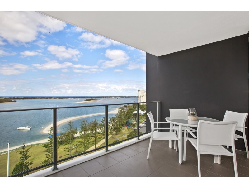 302/386 Marine Parade, Labrador QLD 4215