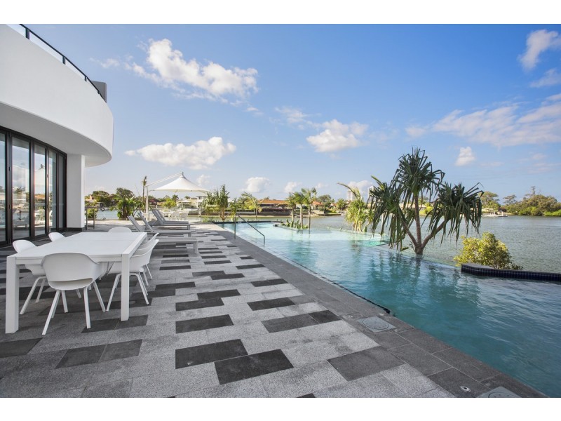 2809/5 Harbour Side Court, Biggera Waters QLD 4216