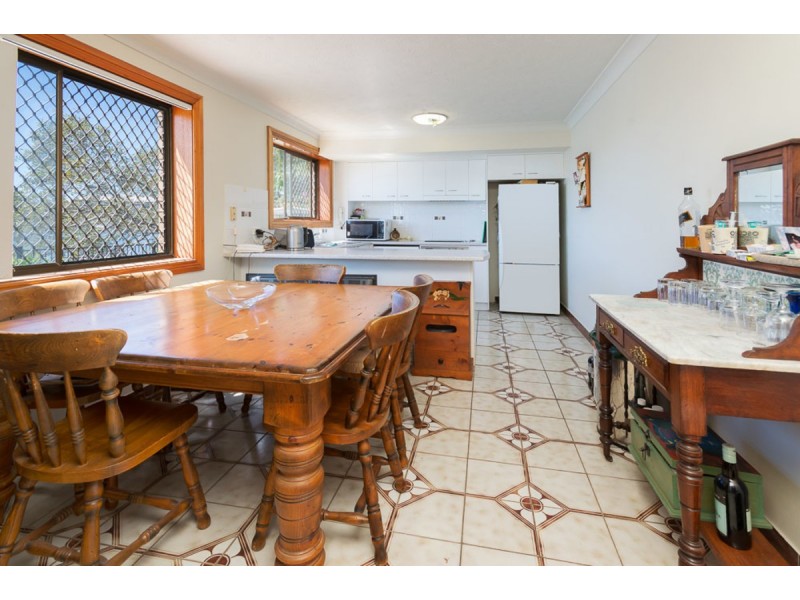 2/15 Burrows Street, Biggera Waters QLD 4216