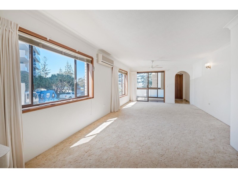 3/228 Marine Parade, Labrador QLD 4215