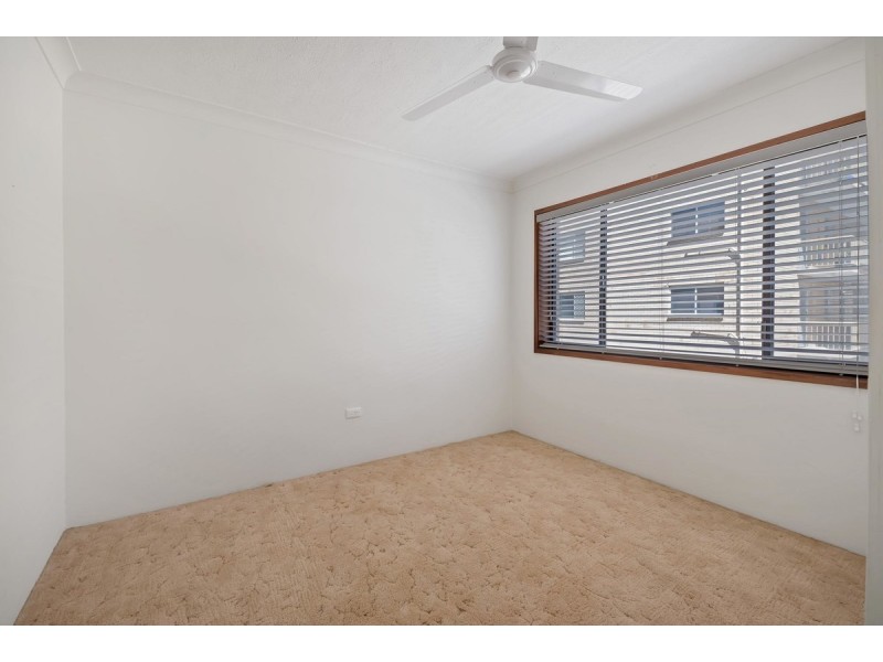 3/228 Marine Parade, Labrador QLD 4215