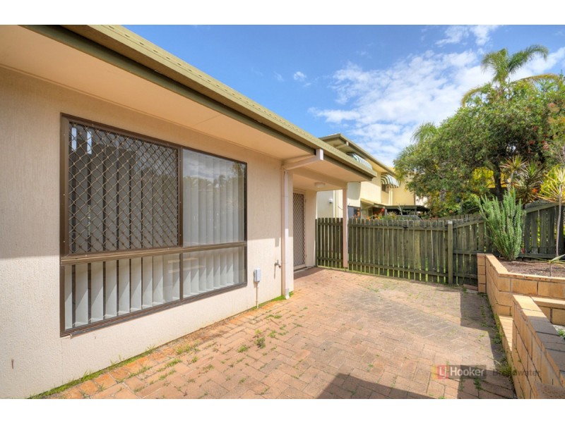 28/71 Olsen Avenue, Labrador QLD 4215