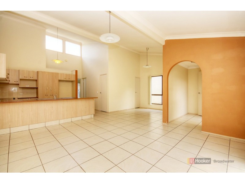 28/71 Olsen Avenue, Labrador QLD 4215